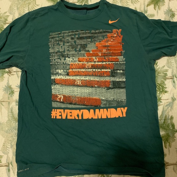 men’s nike dry fit short sleeve shirt - Picture 1 of 2